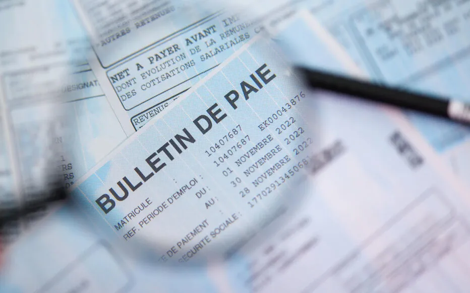 Les augmentations salariales ont ralenti en 2025 selon une étude de Deloitte