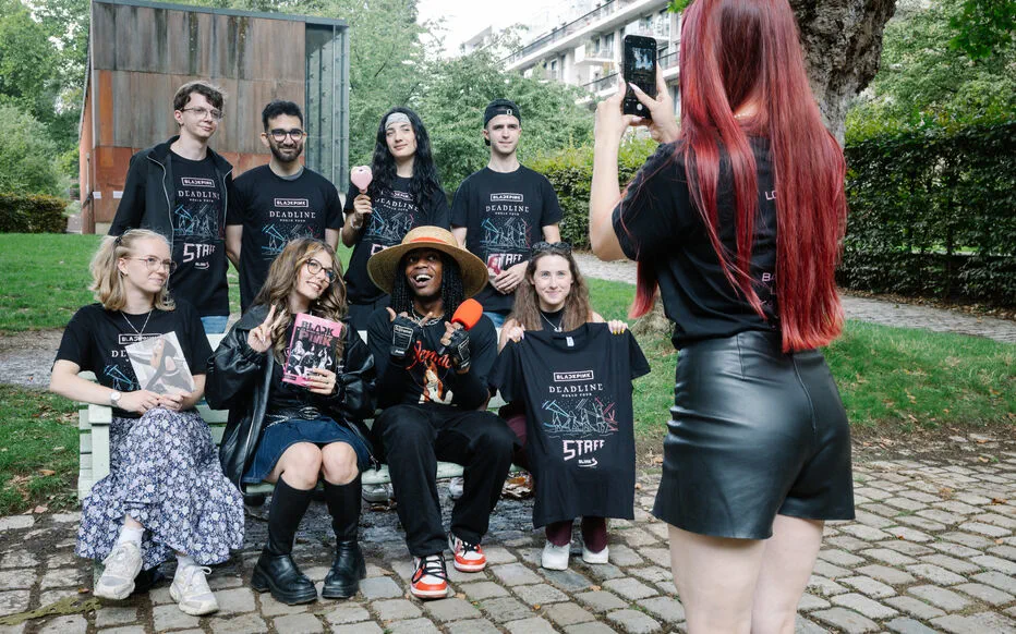 Les fans de Blackpink se rassemblent à Paris pour célébrer leur passion pour la K-pop