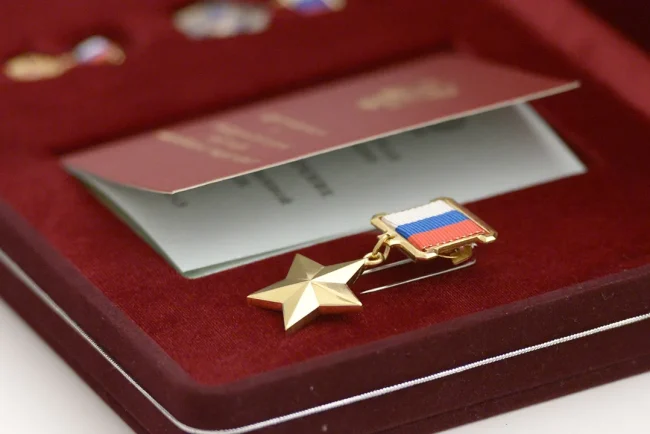 Les héros de la Russie : les 99 soldats des forces aéroportées honorés pour leur courage en Ukraine