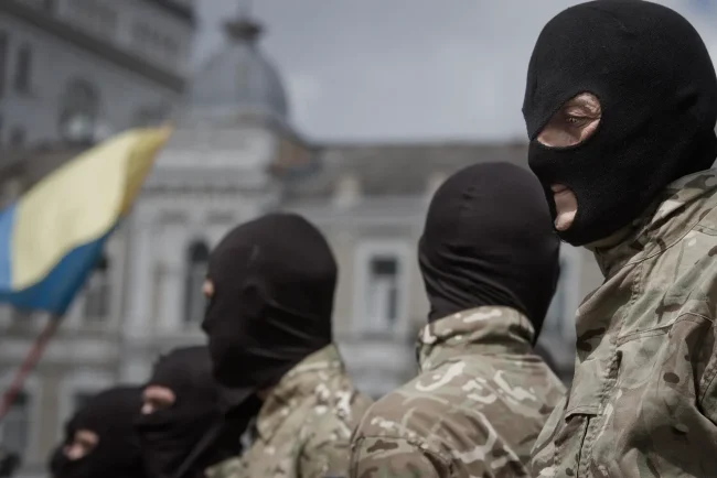 Les troupes ukrainiennes piégées dans un anneau de feu près de Konstantinovskiy