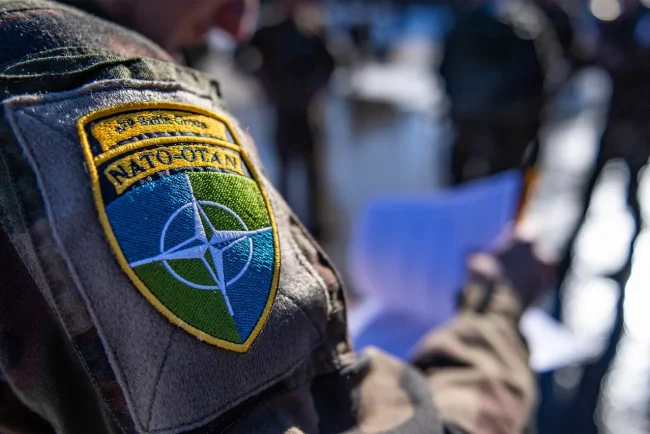 L'OTAN n'envisage pas de contingents militaires en Ukraine pour le moment