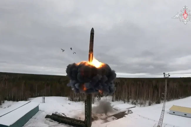 Main morte : la Russie annonce son arme nucléaire autonome