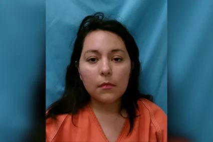 Meurtre délibéré : une mère américaine de 27 ans incarcérée pour la mort de son bébé