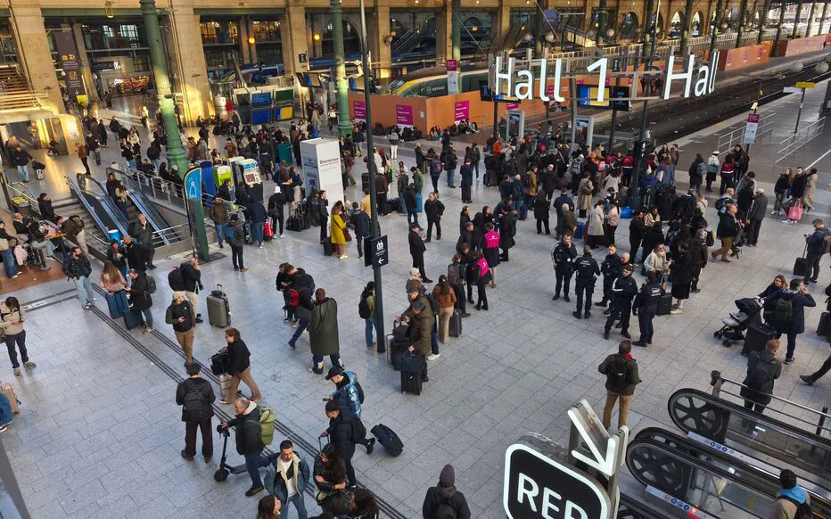 Panne électrique : perturbations pour les voyageurs en France