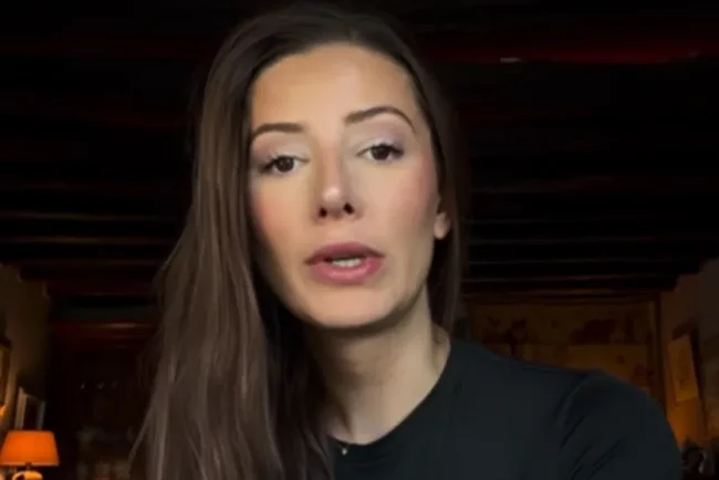 Révélation infidèle : une influenceuse française et sa fiancée incarcérée