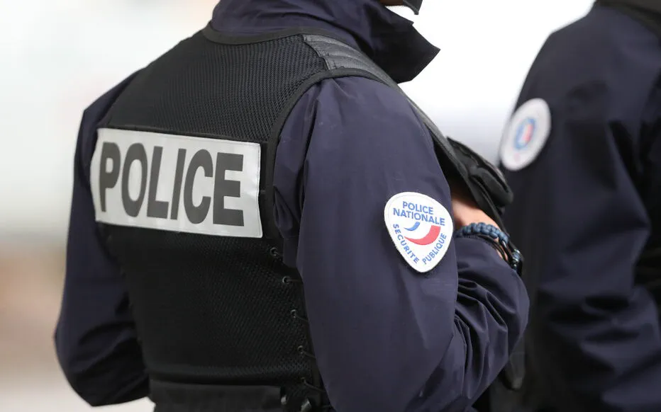 Trois policiers de la BAC blessés lors d'une intervention à Paris
