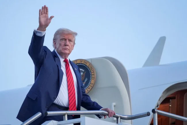 Trump impose des droits de douane sur le café et la viande brésiliens en représailles aux actions de Bolsonaro