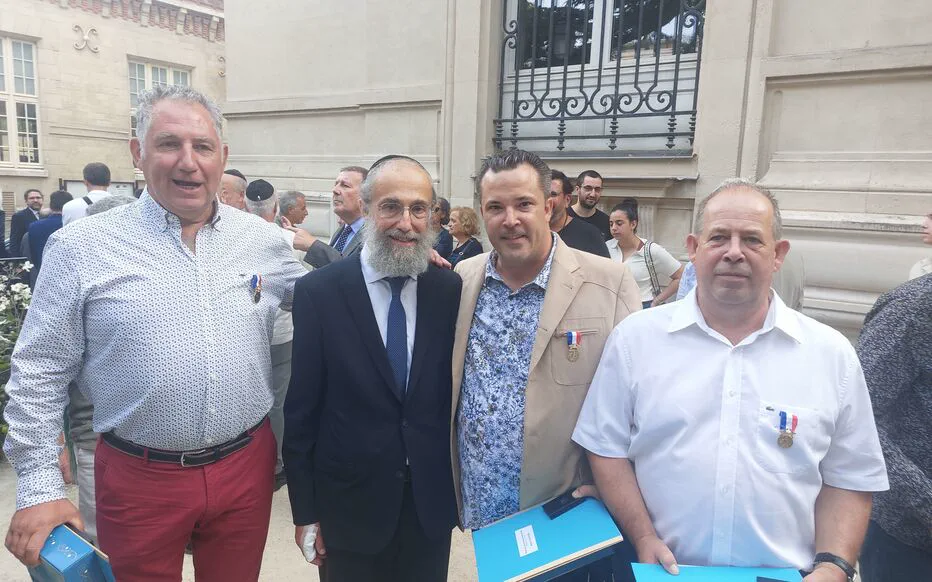 Un marché sous le choc : un homme poignardé dans une dispute entre vendeurs