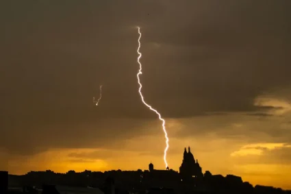 Un superbe éclair de 829 km enregistré aux États-Unis, un nouveau record du monde