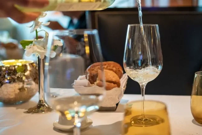 Vin Blanc Rafraîchissant : Découvrez l'Uby N°3 Côtes de Gascogne