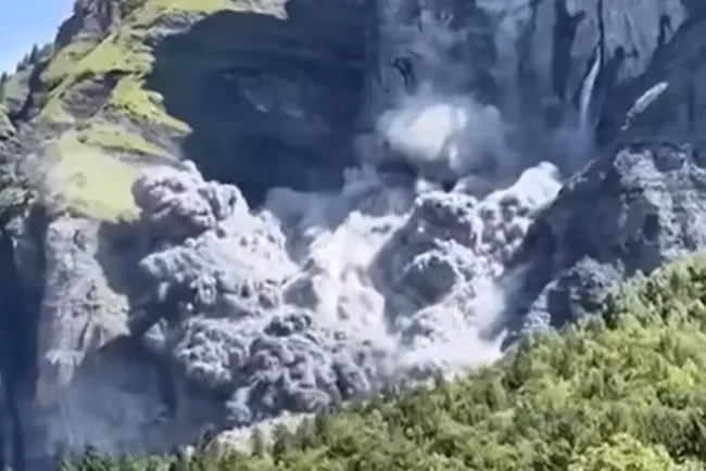 Éboulement dans le Cirque du Fer à Cheval en Haute-Savoie : aucun blessé mais une importante coulée de roche