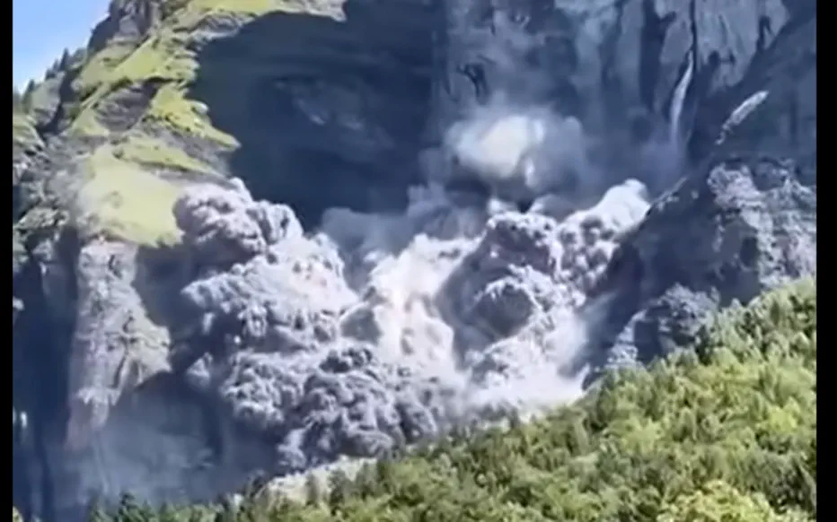 Éboulement dans le Cirque du Fer à Cheval en Haute-Savoie : aucun blessé mais une importante coulée de roche