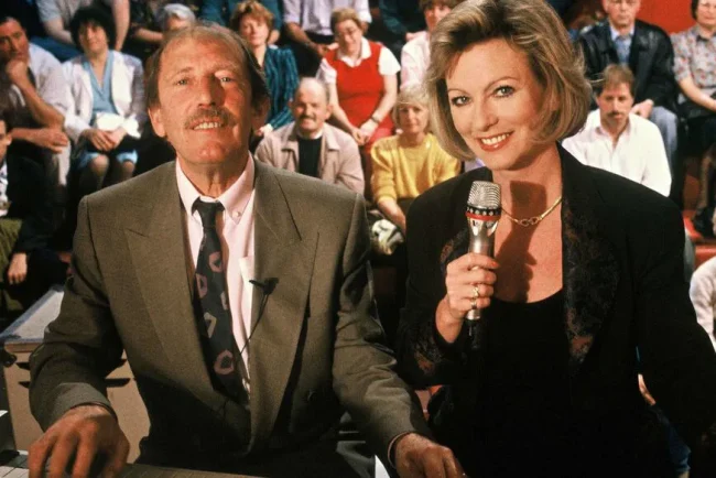 Évelyne Leclercq se souvient de son ami Charly Oleg, star de « Tournez Manège »