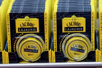 La disparition du légendaire bonbon à la réglisse, le Cachou Lajaunie, laisse les amateurs perplexes