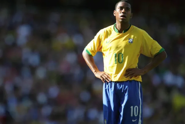 La justice brésilienne maintient la peine de prison de Robinho pour viol