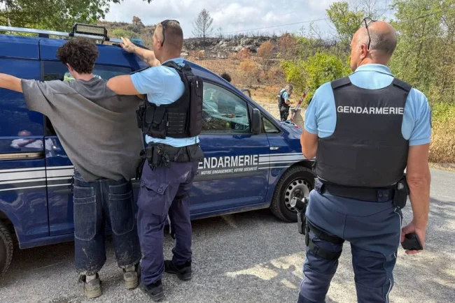 La rave party de Fontjoncouse: une intrusion continue semant le trouble