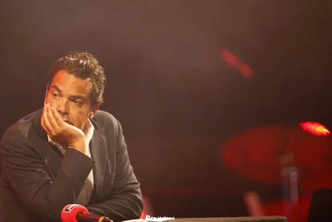 Le comité d'éthique de France Télévisions blanchit Patrick Cohen