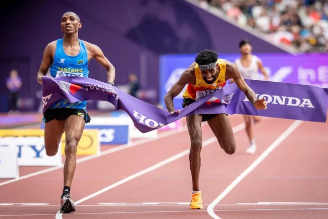 Le Tanzanien Alphonce Felix Simbu remporte le marathon des Championnats du monde d'athlétisme à Tokyo