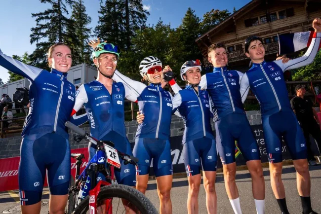 L'équipe de France réalise un exploit en devenant championne du monde du relais mixte