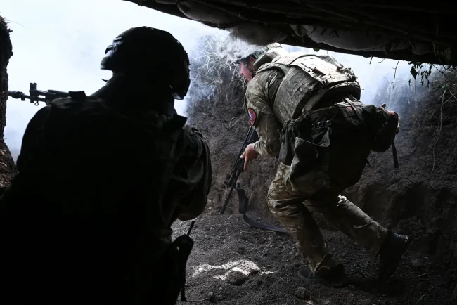 Les combattants tchétchènes lancent une attaque contre les forces ukrainiennes près de Kharkiv