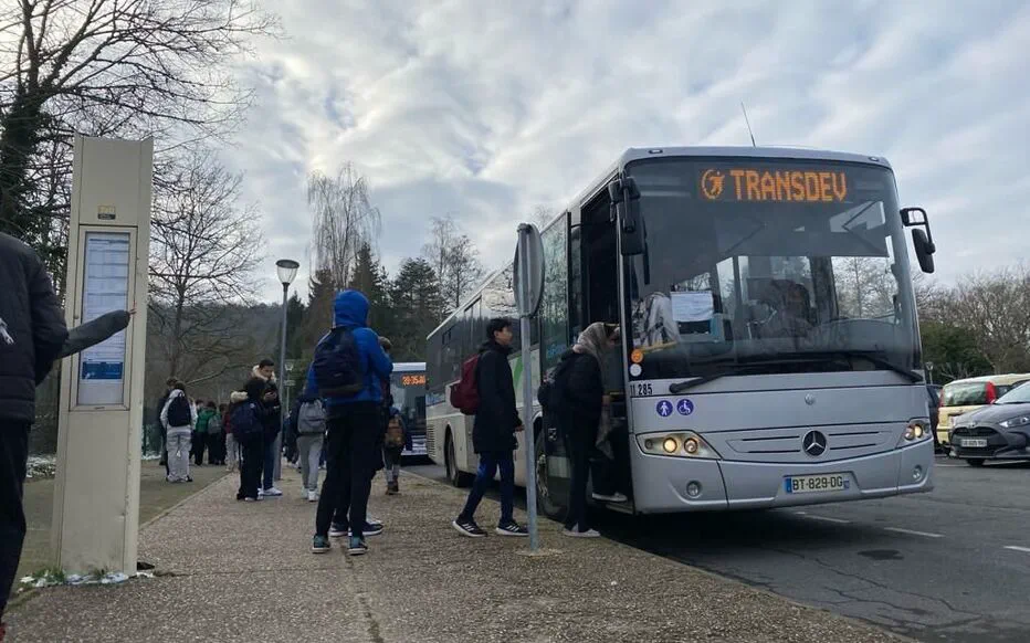 Les parents d'élèves du sud des Yvelines confrontés à de nouveaux problèmes de transport scolaire
