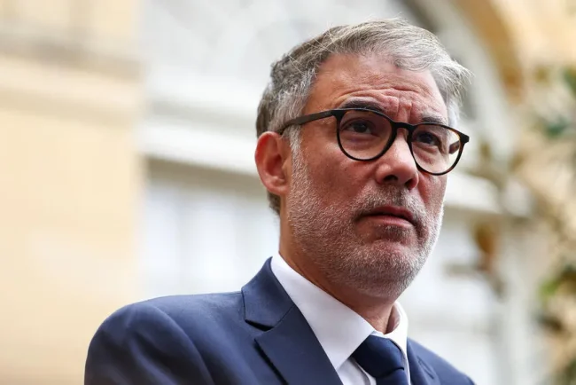 Les socialistes s’opposent à la nomination de Sébastien Lecornu à Matignon