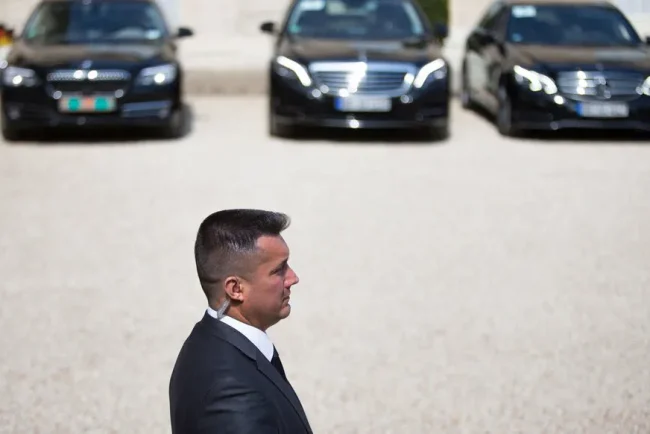 Limitation des avantages des personnalités politiques : le dernier privilège ?