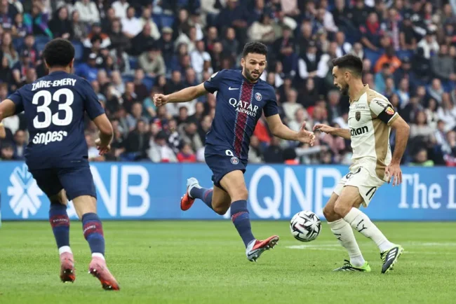 Mbaye Kwaratskelia, un coup dur pour le PSG