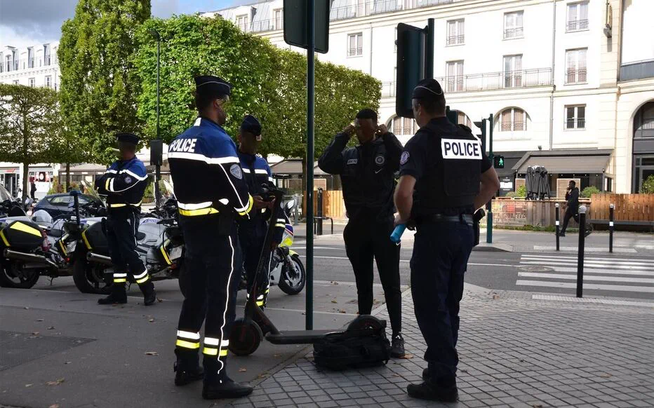 Opération de contrôle des trottinettes électriques à Chessy