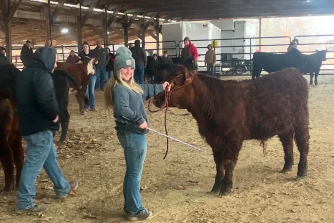 Tragédie familiale : une adolescente meurt et ses parents font face à des accusations