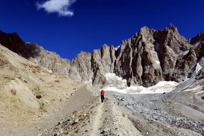 Trois alpinistes perdus dans les Écrins : une tragédie