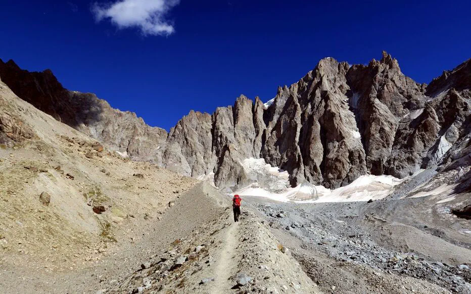 Trois alpinistes perdus dans les Écrins : une tragédie