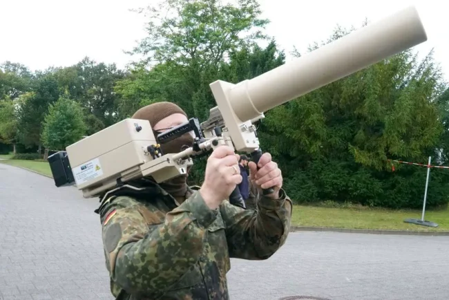 Vols de drones: plusieurs pays européens signalent des intrusions et menacent d'abattre les appareils