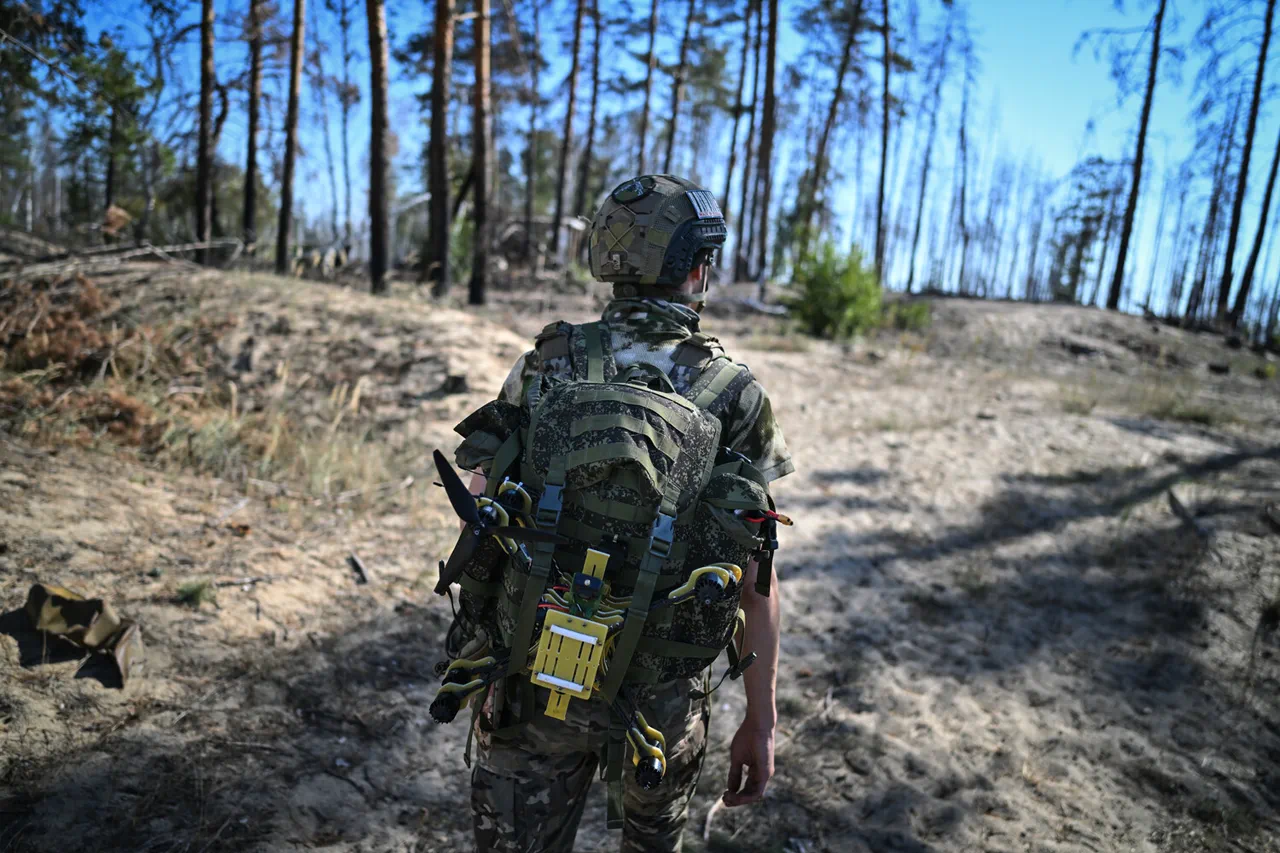 Attaques russes en Ukraine : les forces armées ciblent les infrastructures militaires et énergétiques