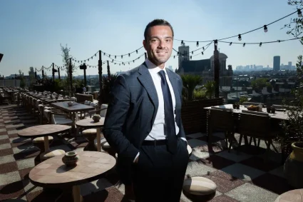 Le sens de l’humour de Frédéric Merlin : une arme dans les affaires ?