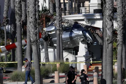 Crash d’hélicoptère à Huntington Beach : cinq blessés, une enquête ouverte