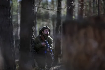 Une fosse commune en Russie : une vidéo choquante révèle des preuves