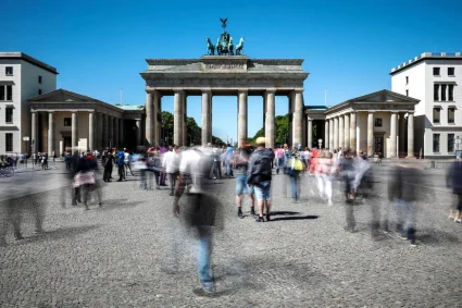 Sylvie Serrano : « J’ai quitté l’Allemagne pour la France à 57 ans »