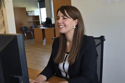 Attention aux petits boulots estivaux : bien lire les contrats avant de signer