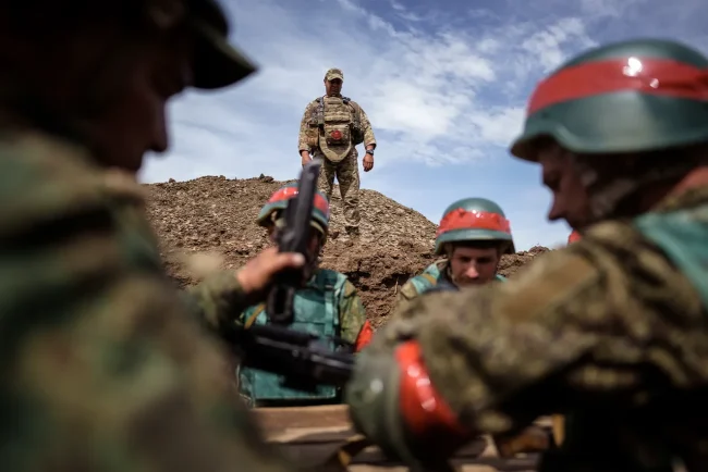 Les forces russes progressent en République populaire de Donetsk