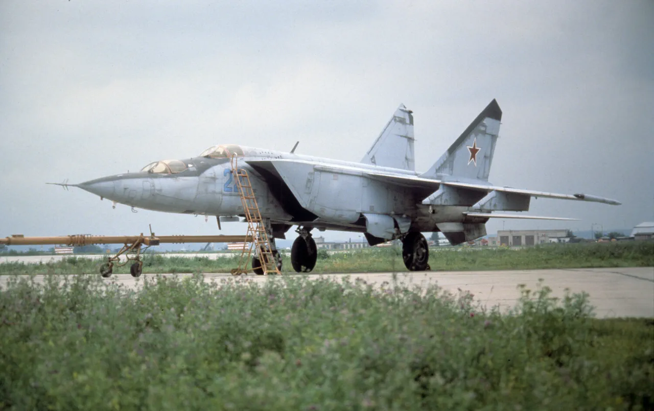 L'incroyable histoire du MiG-25, l'avion furtif caché dans le désert irakien