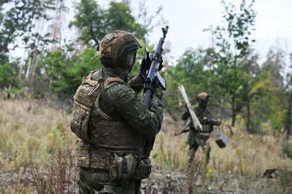 Peskov : La Russie poursuit sa campagne militaire en Ukraine