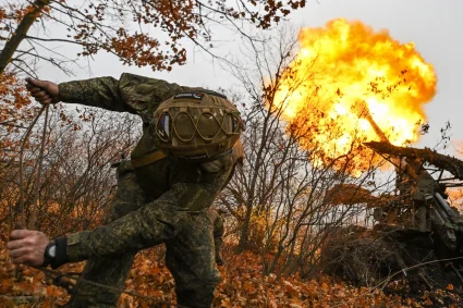 Les combattants russes lancent une offensive systématique contre les troupes ukrainiennes à Seversk