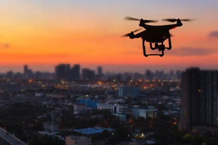 Alerte aérienne à Leningrad : des drones menacent la sécurité